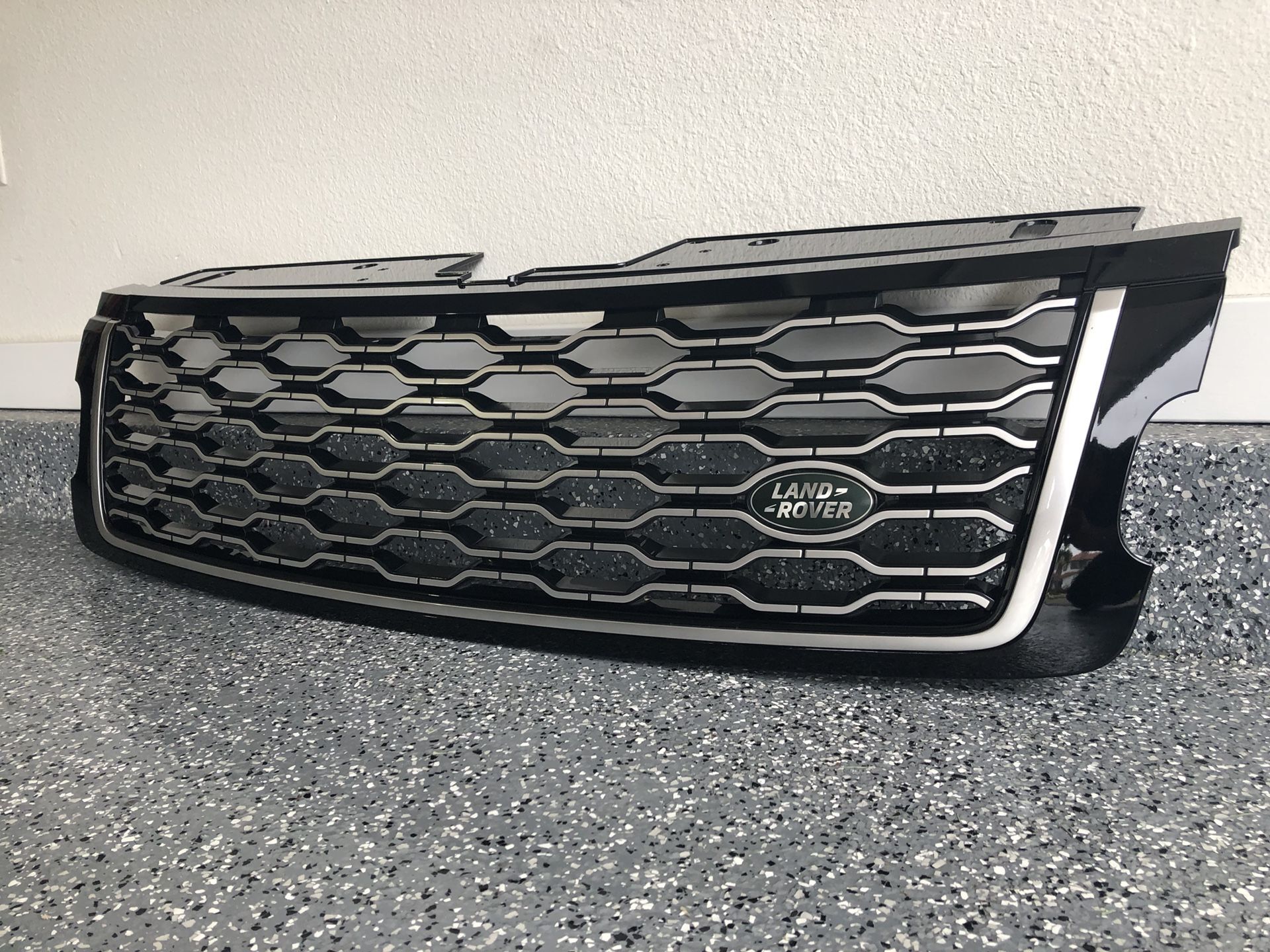 LR098080 - ÖN PANJUR JA (3.0L V8 VOGUE) - Land Rover