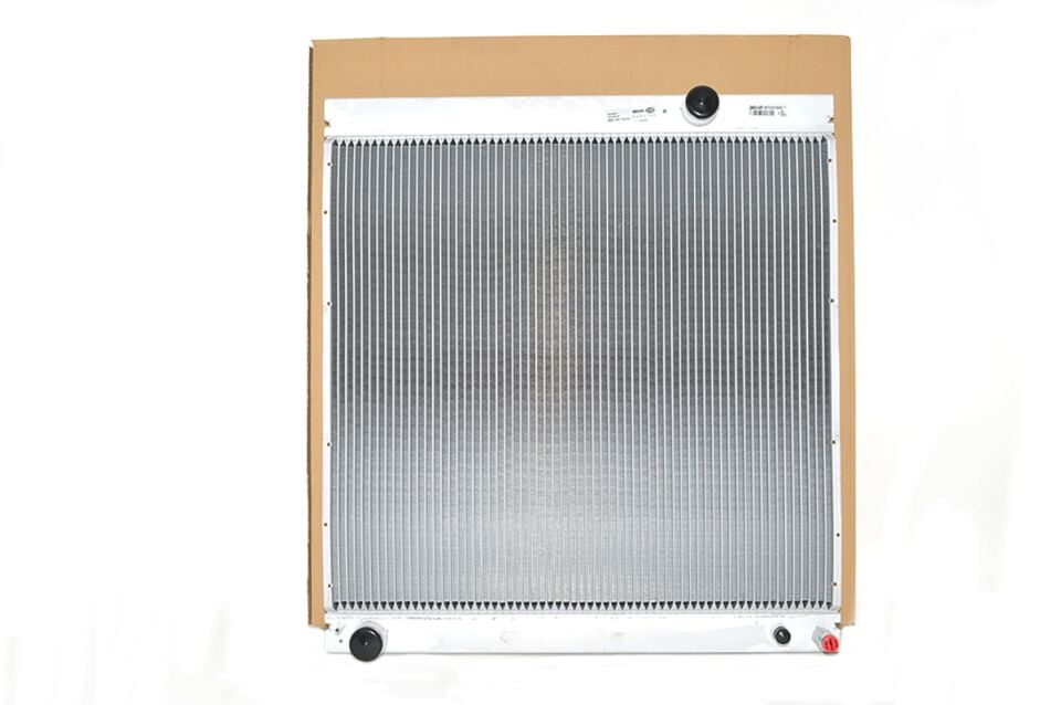 PCC000850 - RADYATÖR 4.4 V8 BNZ (VOGUE) - MAHLE