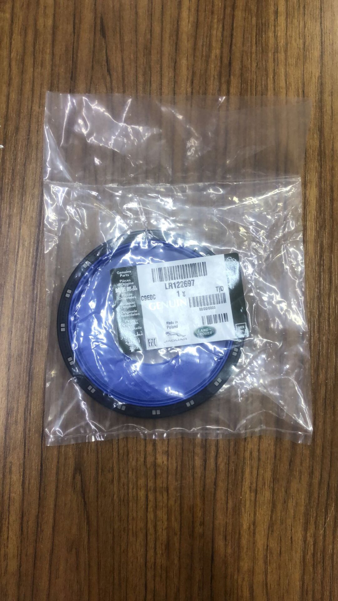 LR122697 - ARKA KRANK KEÇESİ 2.0L Hİ PHEV (EVOQUE/SPORT/VELAR) - Land Rover