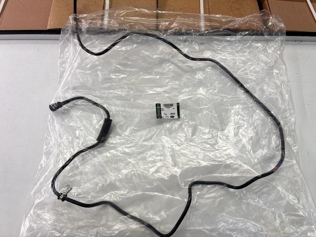 LR046915 - VAKUM HORTUMU (4.4 V8/DİZEL) - Land Rover