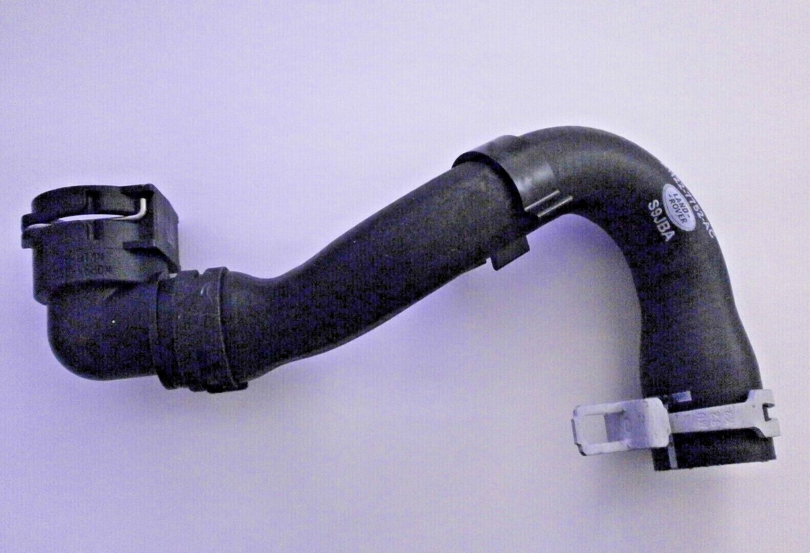 LR013678 - YAĞ SOĞUTUCU HORTUMU (3.0/NWD4) - Land Rover