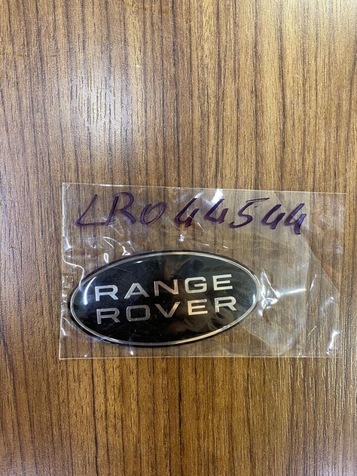 LR044544G - ÖN PANJUR LOGOSU SİYAH RR (EVOQUE) - İNG-İTHAL