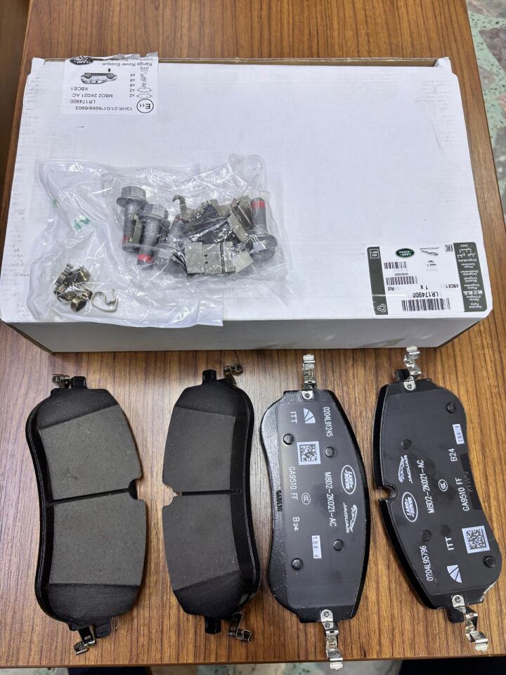 LR174900 - ÖN BALATA 2.0 DZL(NEW EVOGUE/DİSCO-SPORT) - Land Rover