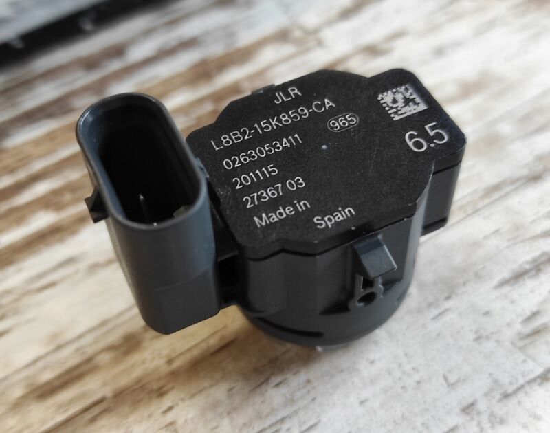 LR137887 - ÖN PARK SENSÖR DIŞ (NEW DEFENDER) - Land Rover