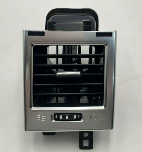 LR041691 - TORPİDO IZGARA İÇ SAĞ (3.0/SPORT) - Land Rover