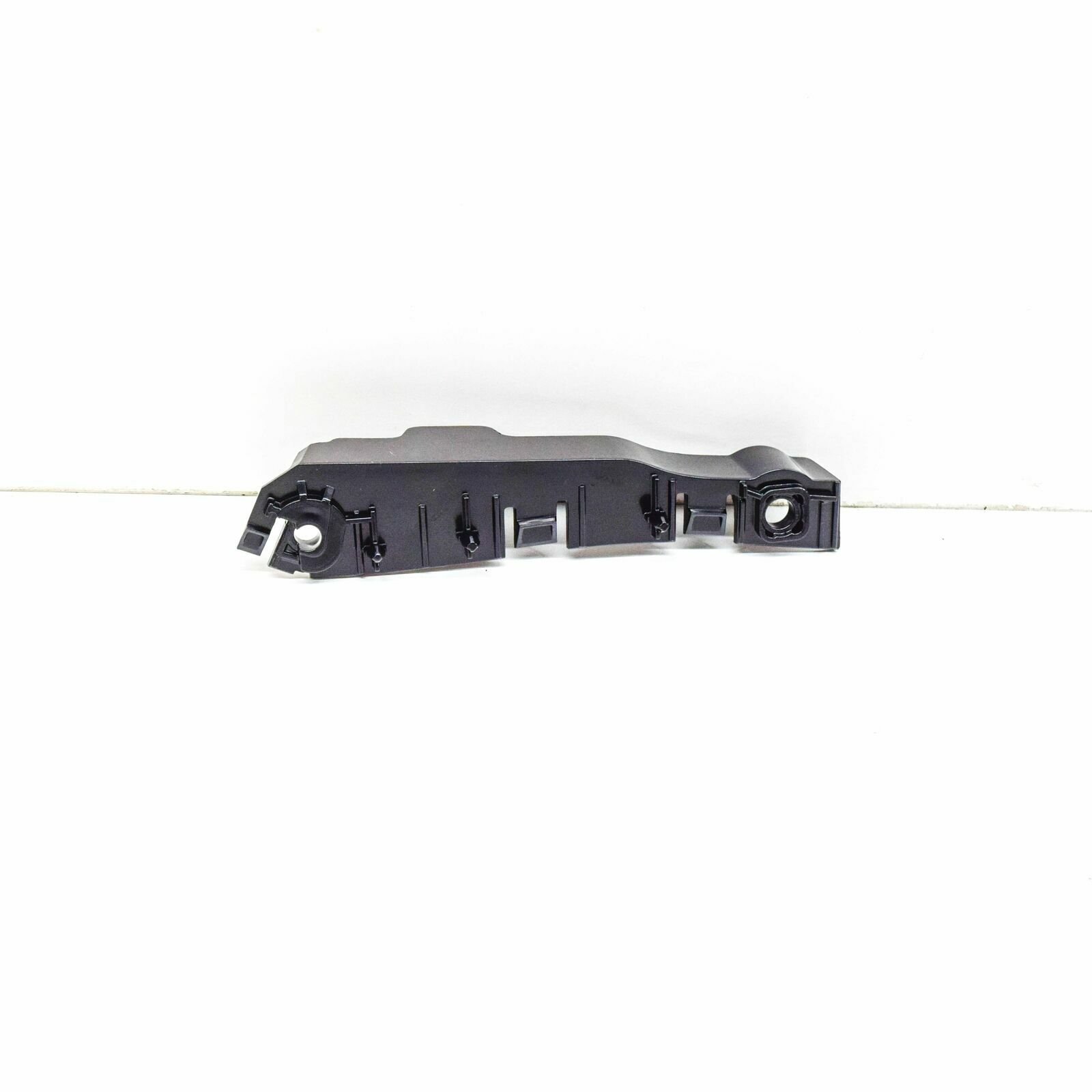 LR076776 - ÖN TAMPON BRAKETİ SAĞ (3.0L V6) - Land Rover
