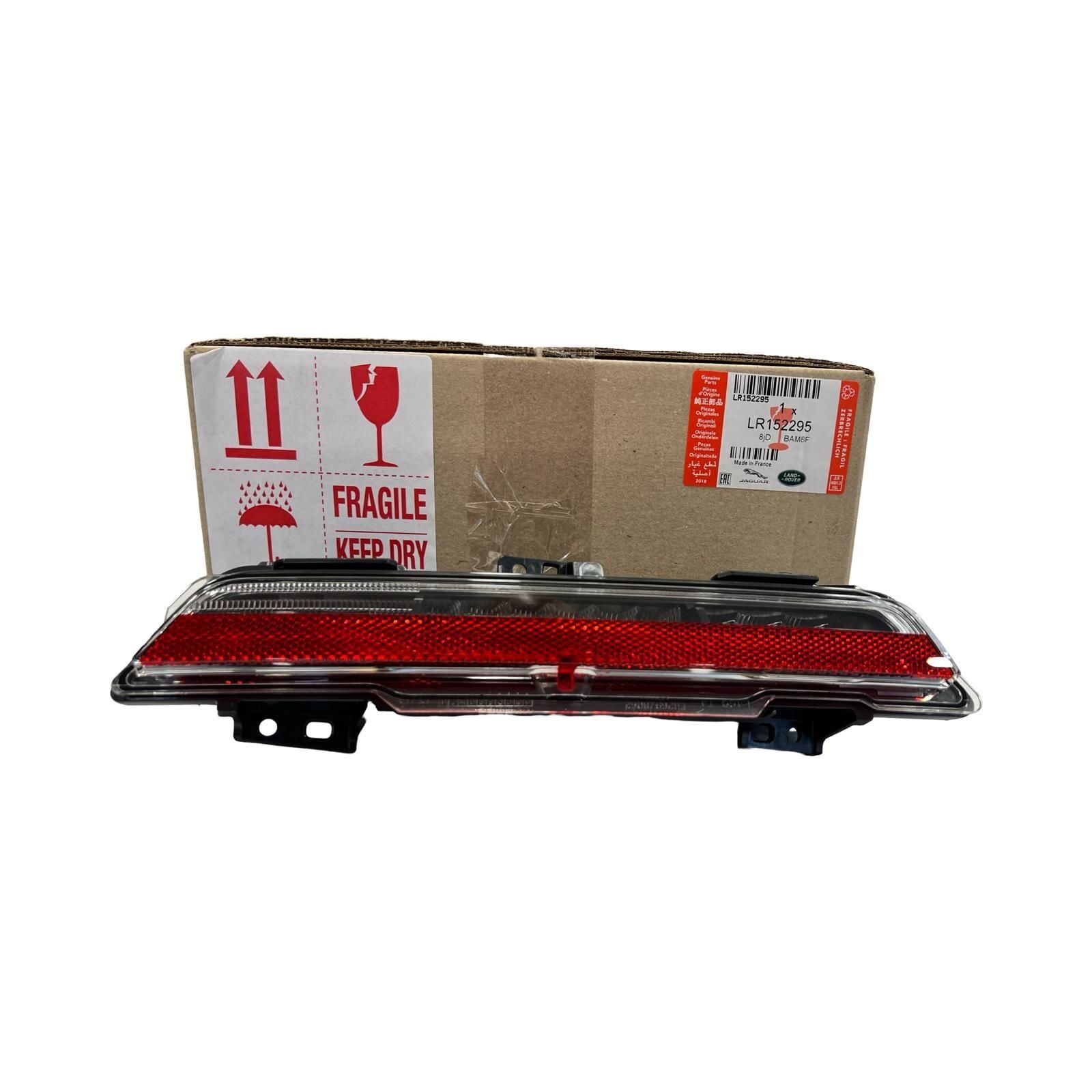 LR152295 - ARKA TAMPON REFLEKTÖRÜ SAĞ (NEW VOGUE 22>) - Land Rover