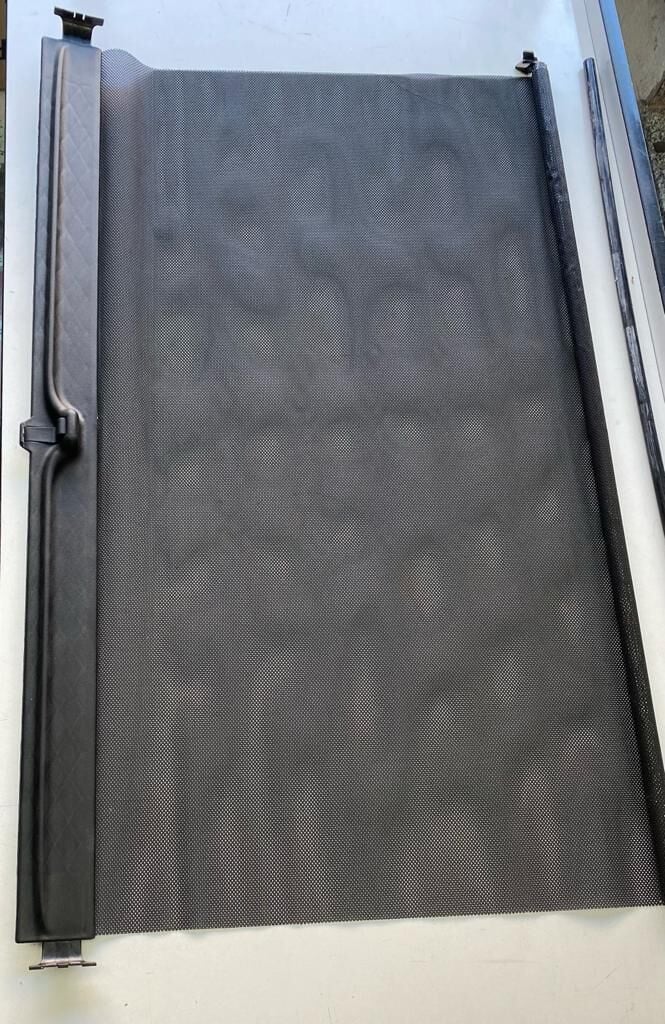 EGT500090LUM - SUNROOF PERDESİ ORTA/ARKA (NWD3/4) - Land Rover