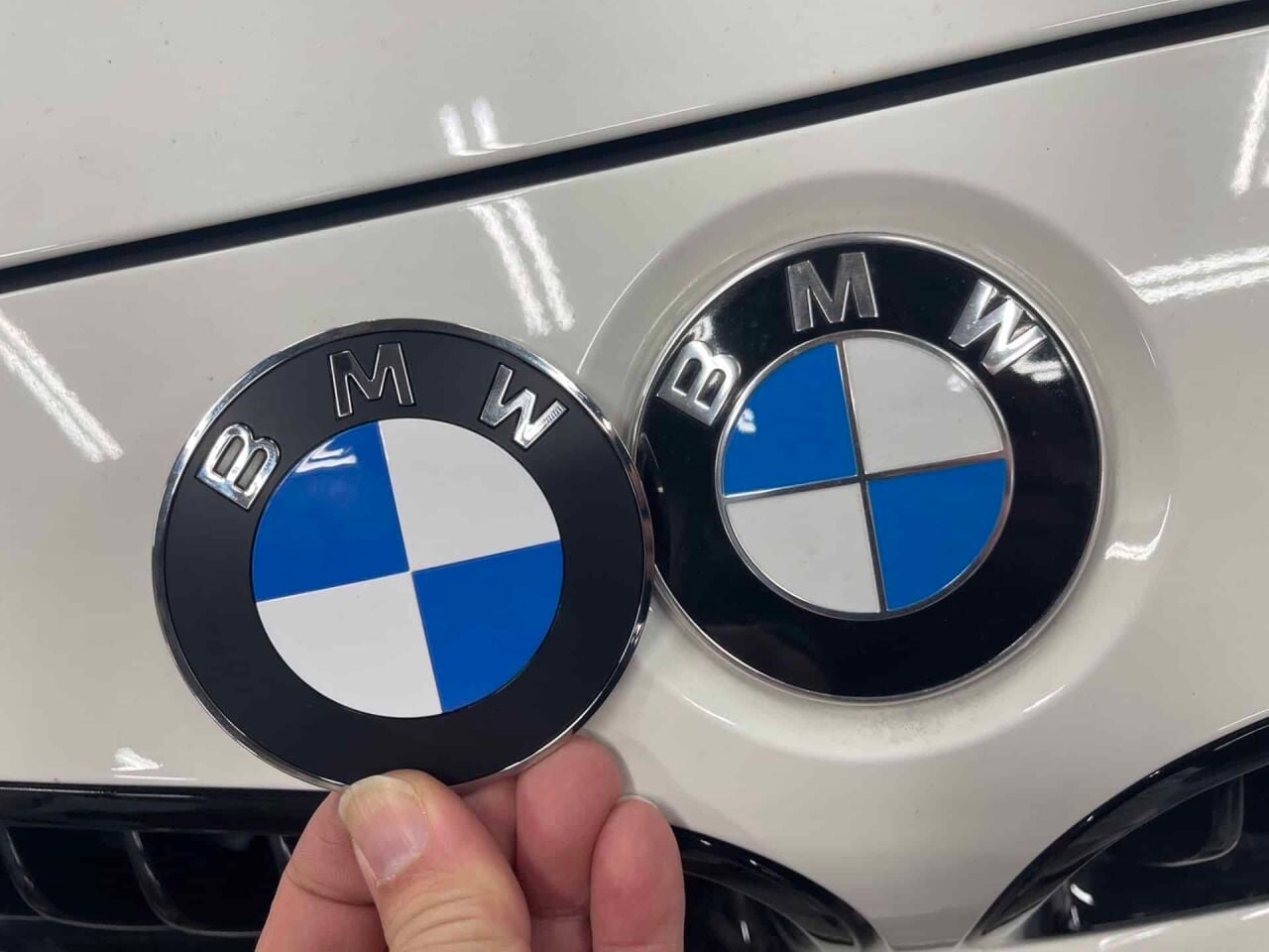 BMW’den Sessiz Sedasız Yeni Amblem Güncellemesi: BMW 51145A7A678
