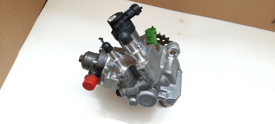 LR082271 - YÜKSEK BASINÇ POMPA/YÜKSEK(DİSCO-5/NEW DEF./VELAR) - Land Rover