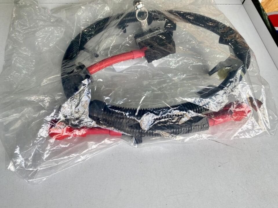 LR032279 - AKÜ KABLOSU/POZİTİF (3.0/NWD4) - Land Rover