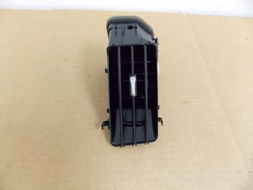 LR032936 - TORPİDO IZGARA DIŞ SAĞ (2.2) - Land Rover