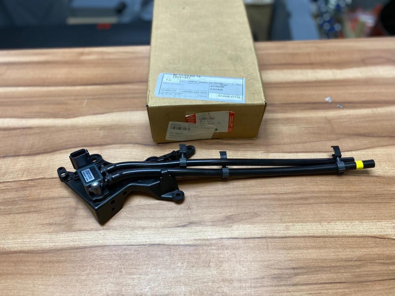 LR041481 - EGZOST GAZ SENSÖRÜ (3.0LV6/VOGUE) - Land Rover