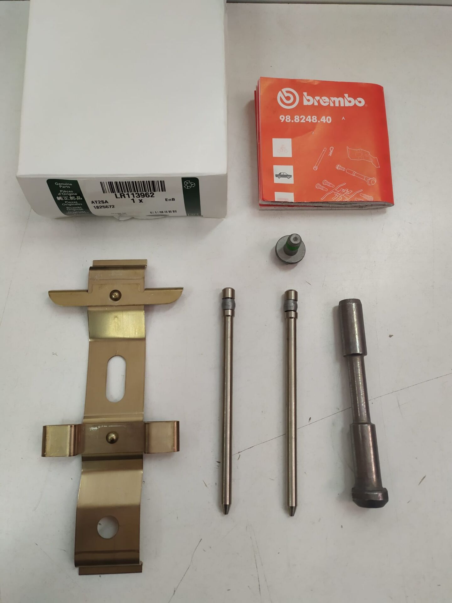 LR113962 - ÖN KALİPER TAMİR TK. 2.0L Hİ PHEV(VOGUE/DİSC.S5/NEW DEF) - Land Rover