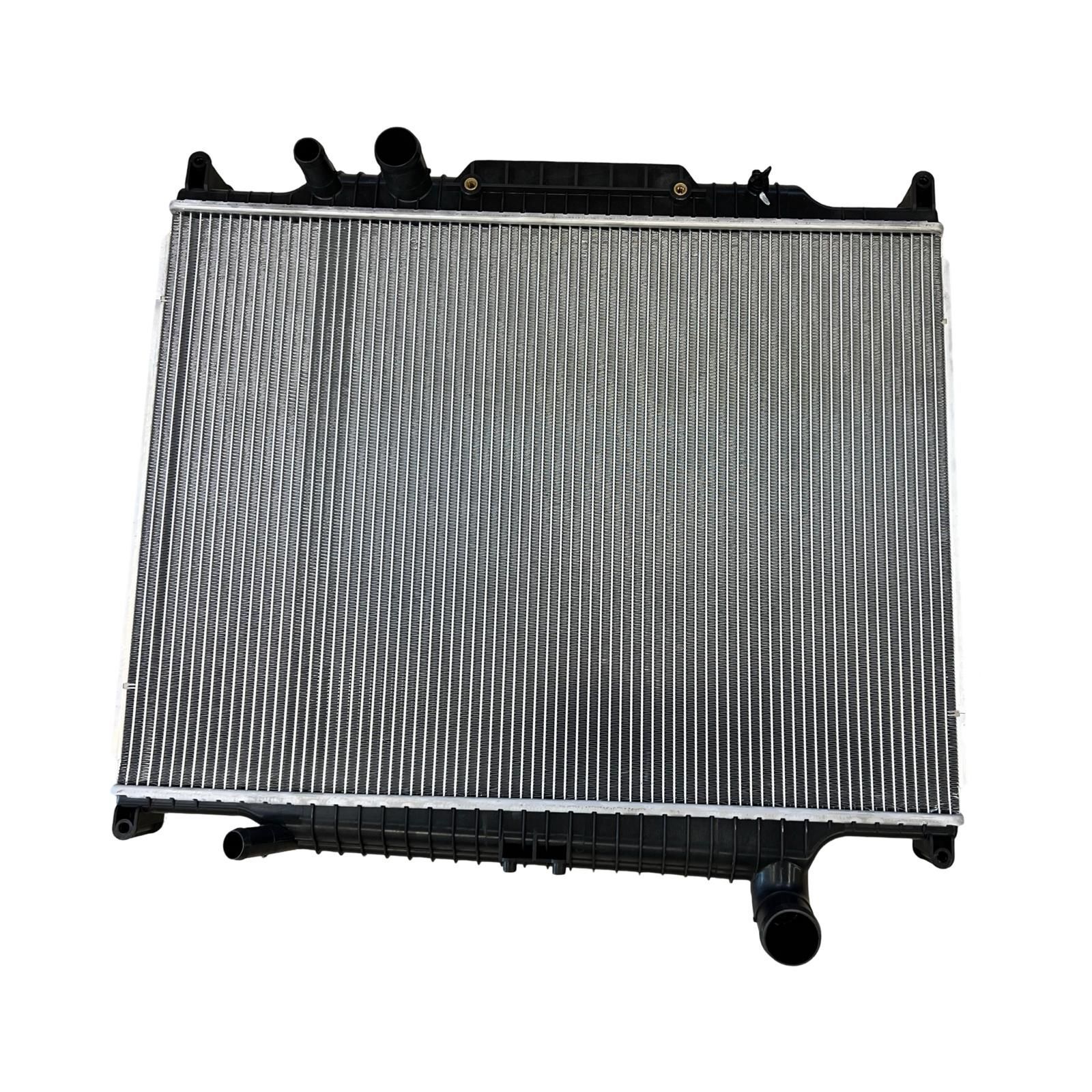 PCC500300R - RADYATÖR 3.6L V8 DZL (SPORT/VOGUE) - Nissens