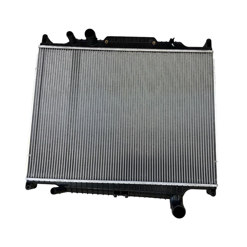 PCC500300R - RADYATÖR 3.6L V8 DZL (SPORT/VOGUE) - Nissens