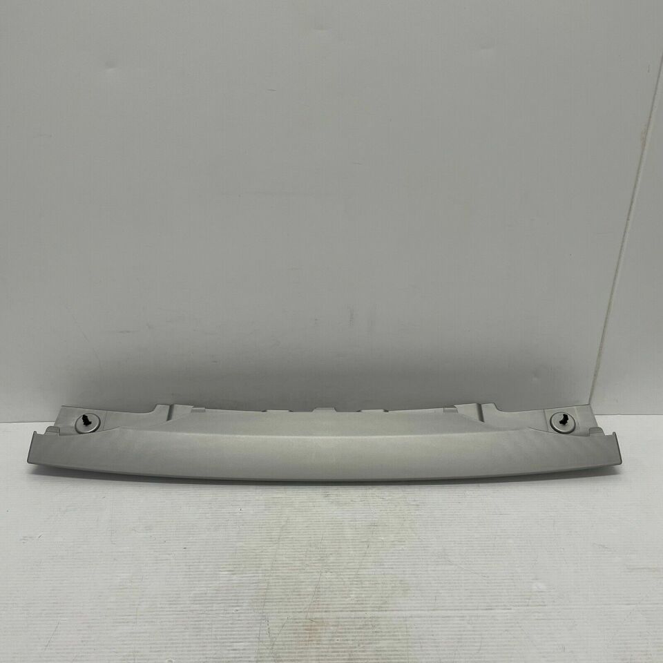 LR084189 - ÖN ÇEKİ DEMİR KAPAK (DİSC.S4) - Land Rover