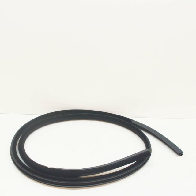 LR034097 - ÖN KAPI BODY LASTİK (3.0L V6/VOGUE) - Land Rover