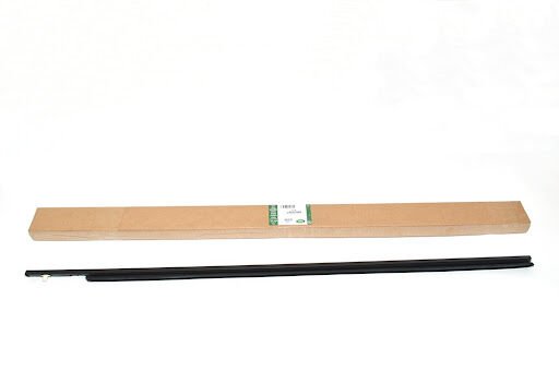 LR001688 - ÖN CAM ÜST ÇITASI SOL (2.2) - Land Rover