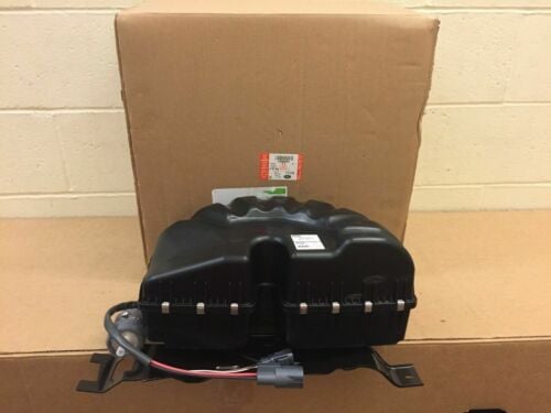 LR069693 - HAVALI SÜSPANSİYON KOMPRESÖRÜ FA (3.0L V6/SPORT) - Land Rover