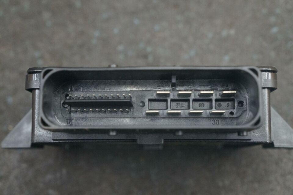 LR048452 - EL FREN MODÜLÜ GA (3.0L V6) - Land Rover