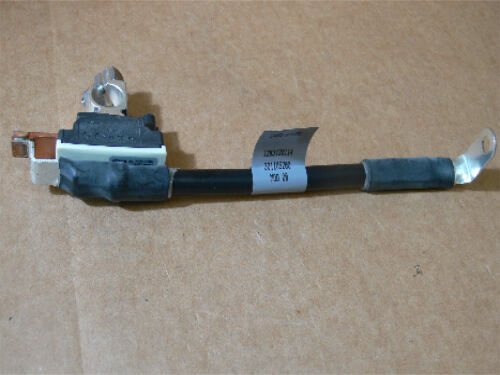 LR048601 - AKÜ KABLOSU/NEGATİF (3.0L V6) - Land Rover