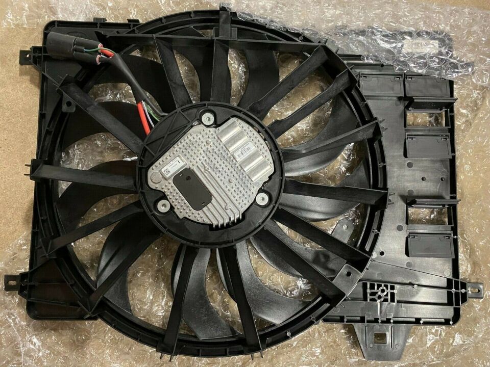 LR099669 - FAN 2.0 DZL. (EVOQUE/DİSC.SPORT) - Land Rover