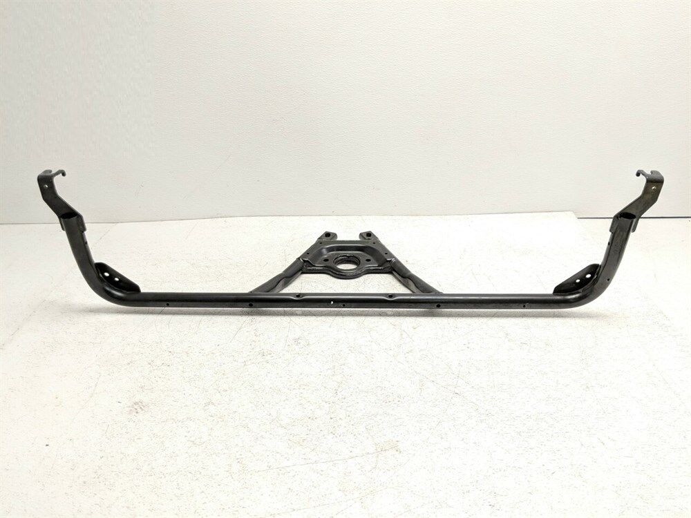 LR090439 - RADYATÖR MUHAFAZA ALT(VELAR) - Land Rover