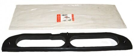 LR111065 - HAVA FİLTRE BORU KAPAK (3.0L V6) - Land Rover