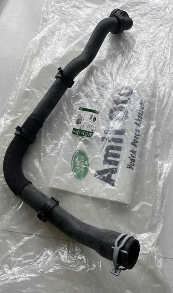 LR032349 - RADYATÖR ÜST HORTUM (2.2/EVOQUE) - Land Rover