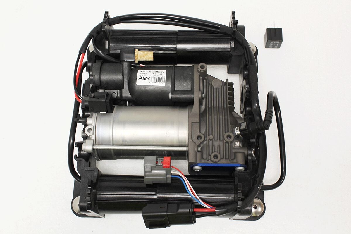 LR041777G - HAVALI SÜSPANSİYON KOMPRESÖRÜ KOMPLE (3.6/VOGUE) - Amk