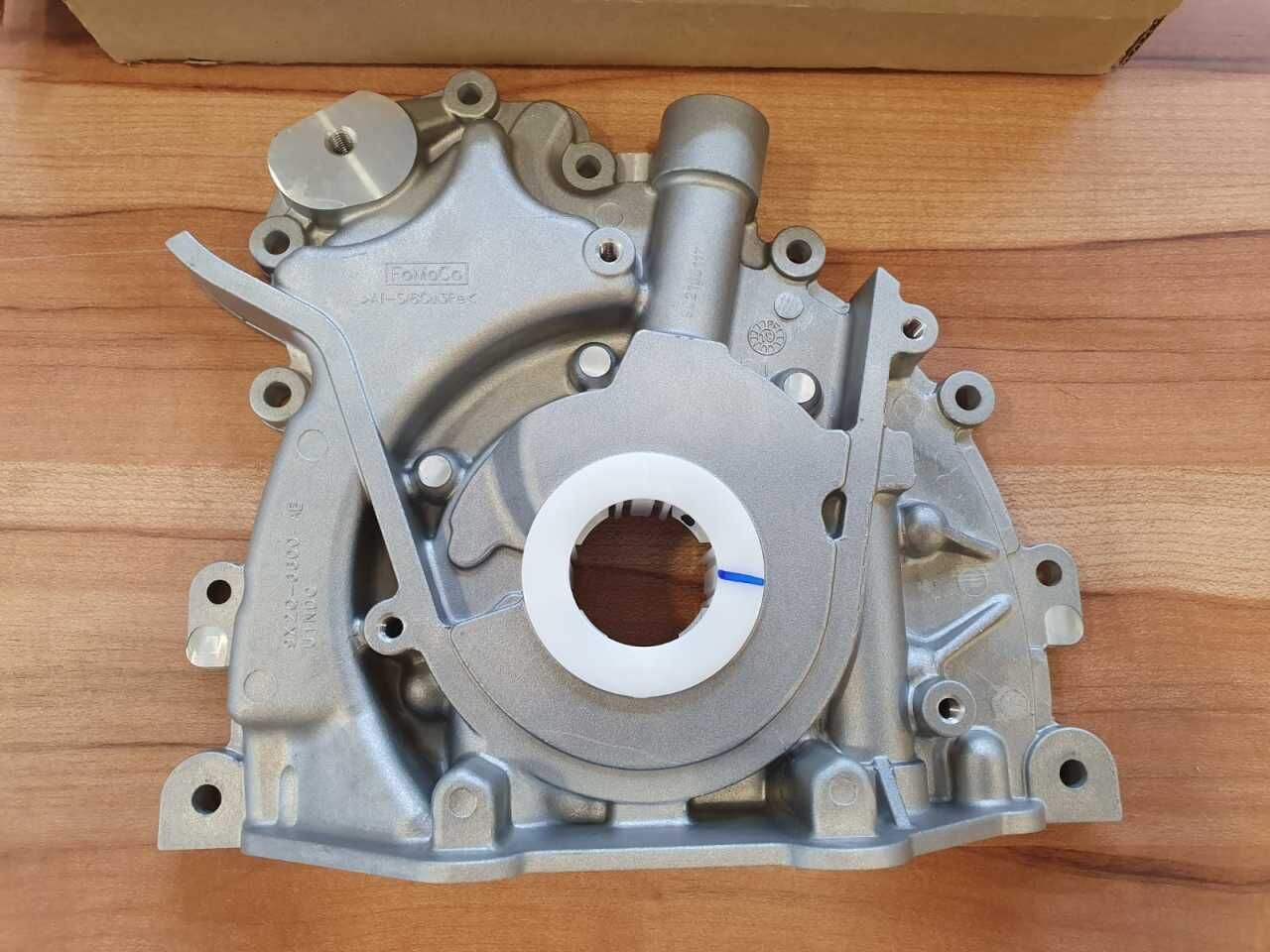 LR123716G - YAĞ POMPASI (FA/2.7/3.0/3.0L V6) - Land Rover