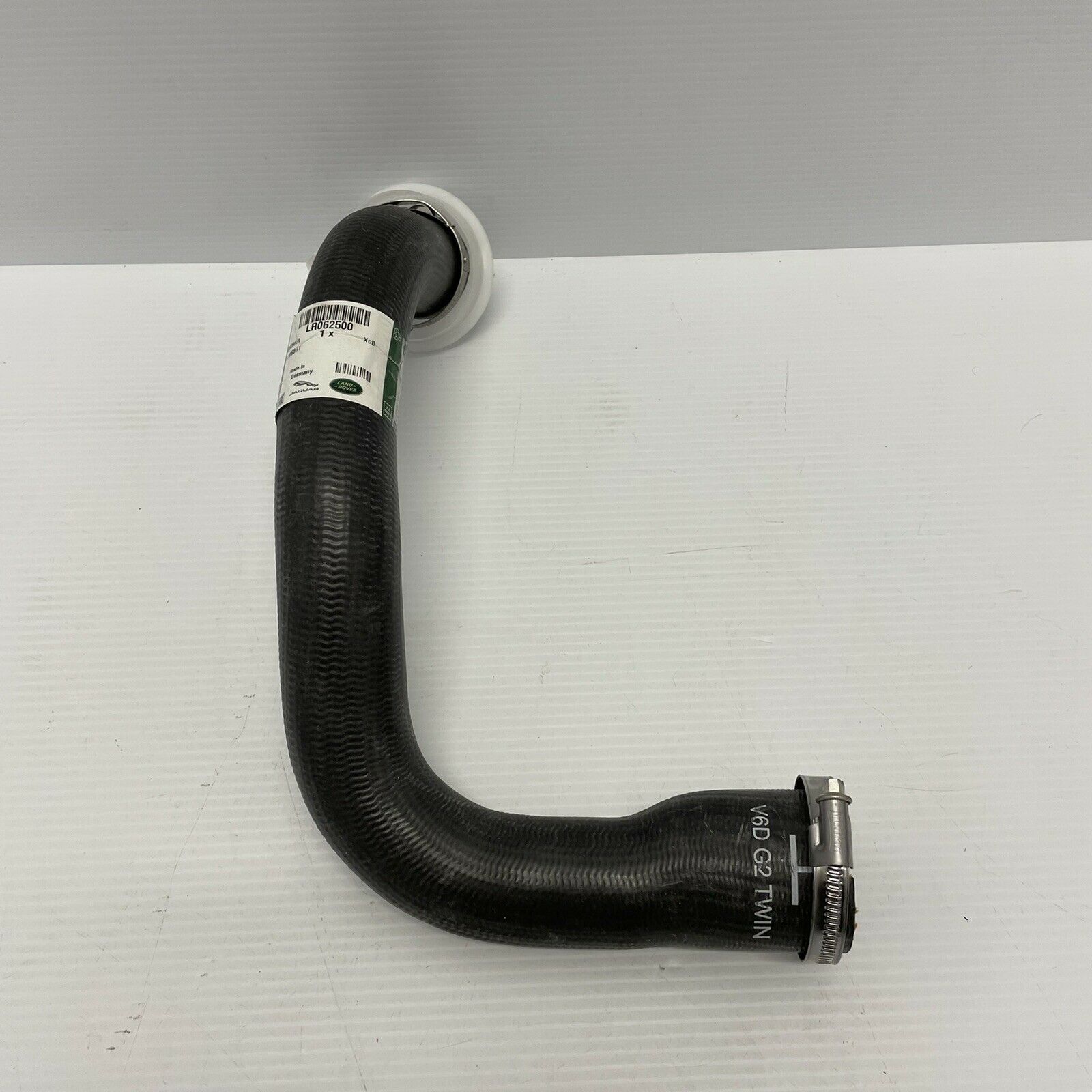 LR062500 - TURBO HORTUM SAĞ (RRS RR-2 3.0 2014) - Land Rover