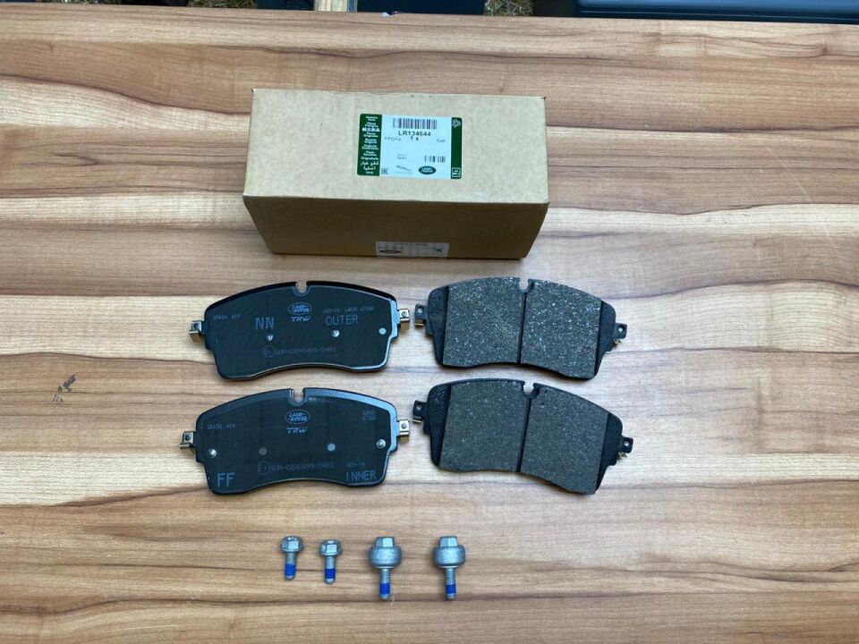LR134644 - ÖN BALATA (3.0L V6 VOGUE) - Land Rover