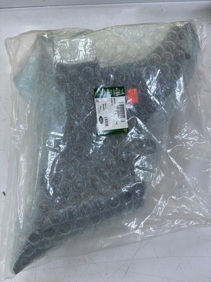 LR132667 - ÖN TAMPON BRAKET SOL (NEW DEFENDER) - Land Rover