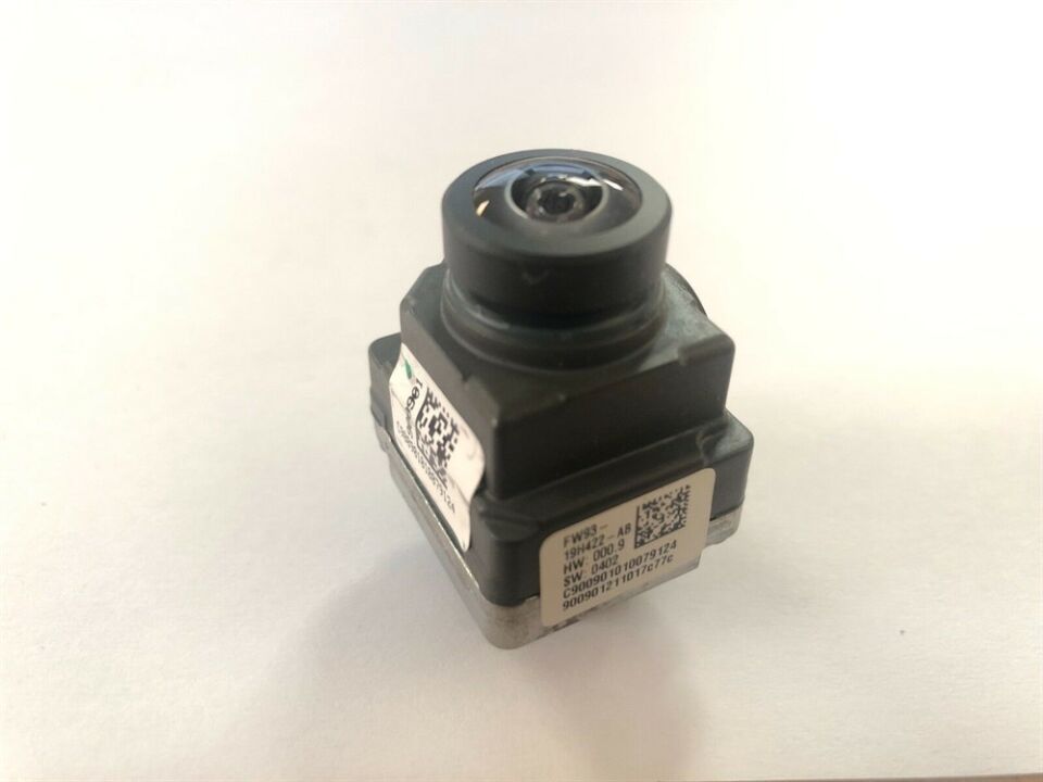 LR060915 - ÖN TAMPON&AYNA KAMERASI (3.0L V6) - Land Rover