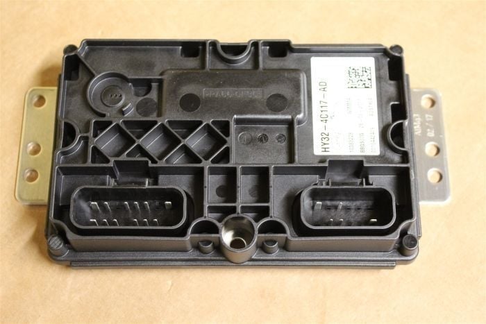 LR086488 - ARKA AKS KONTROL MODÜLÜ (NEW VOGUE 22>) - Land Rover