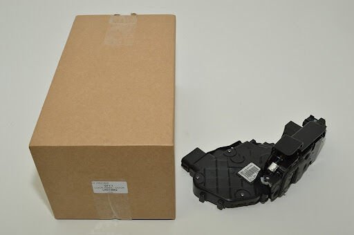 LR077831 - ARKA KAPI KİLİDİ SOL (3.0/SPORT) - Land Rover