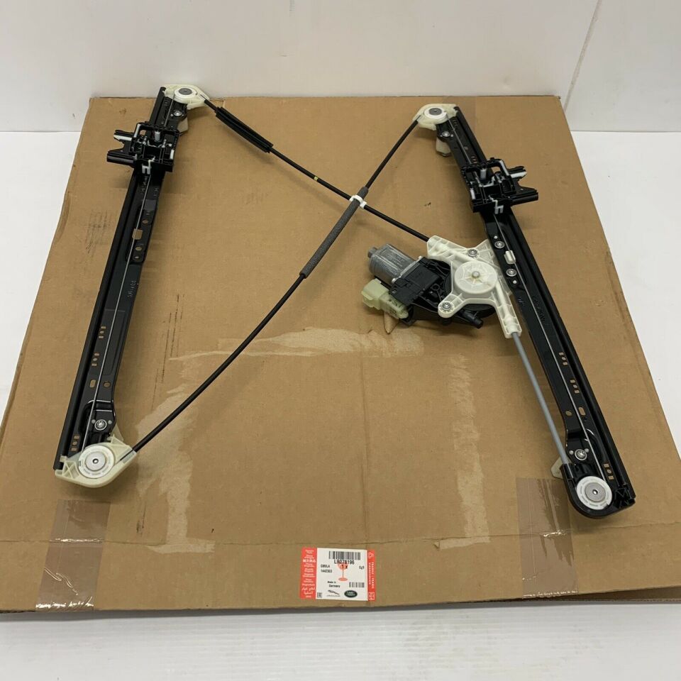 LR153949 - ÖN CAM KRİKO SAĞ 3.0L V6 (VOGUE) - Land Rover