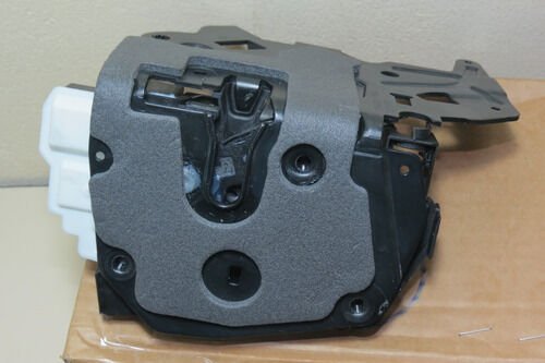 LR078732 - ÖN KAPI KİLİDİ SOL (3.0L V6/VOGUE) - Land Rover