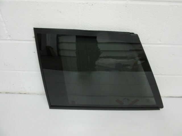 CPB500432 - ARKA ÇAMURLUK CAMI SOL (3.0/4.4/VOGUE) - Land Rover