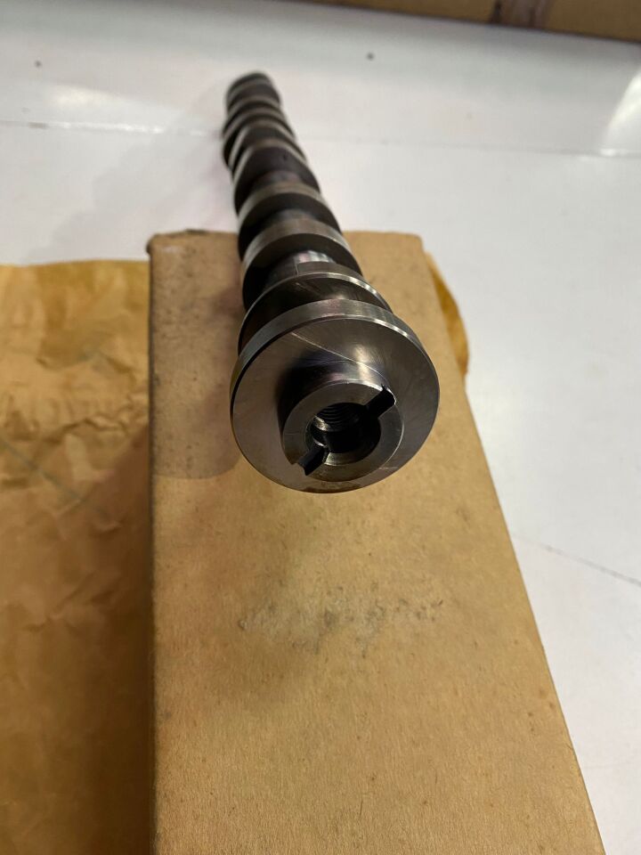 LR001853 - EGZANTRİK MİLİ EMME SAĞ 3.6 (VOGUE) - Land Rover