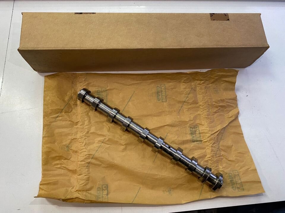 LR001853 - EGZANTRİK MİLİ EMME SAĞ 3.6 (VOGUE) - Land Rover