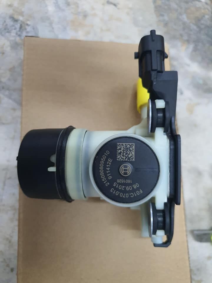 LR084743 - AD BLUE POMPASI (2.0L/DİSC.4-5-SPORT/RRS/VELAR/EVOQUE) - Land Rover