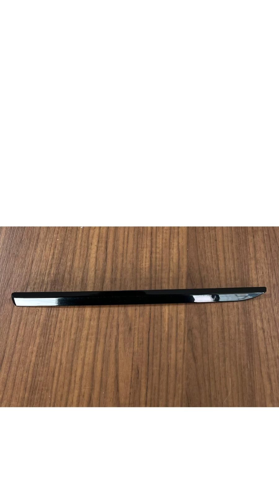 LR154761G - ARKA ÇAMURLUK ÜSTÜ ÇITASI SAĞ (NEW VOGUE 23>) - İNG-İTHAL