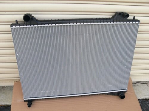 LR092460 - RADYATÖR 3.0 V6 D(VELAR) - Land Rover