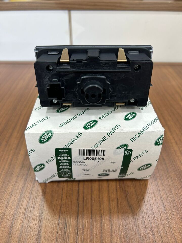 LR005198 - FAR DÜĞMESİ/LESS AUTO/FOG (2.2) - Land Rover