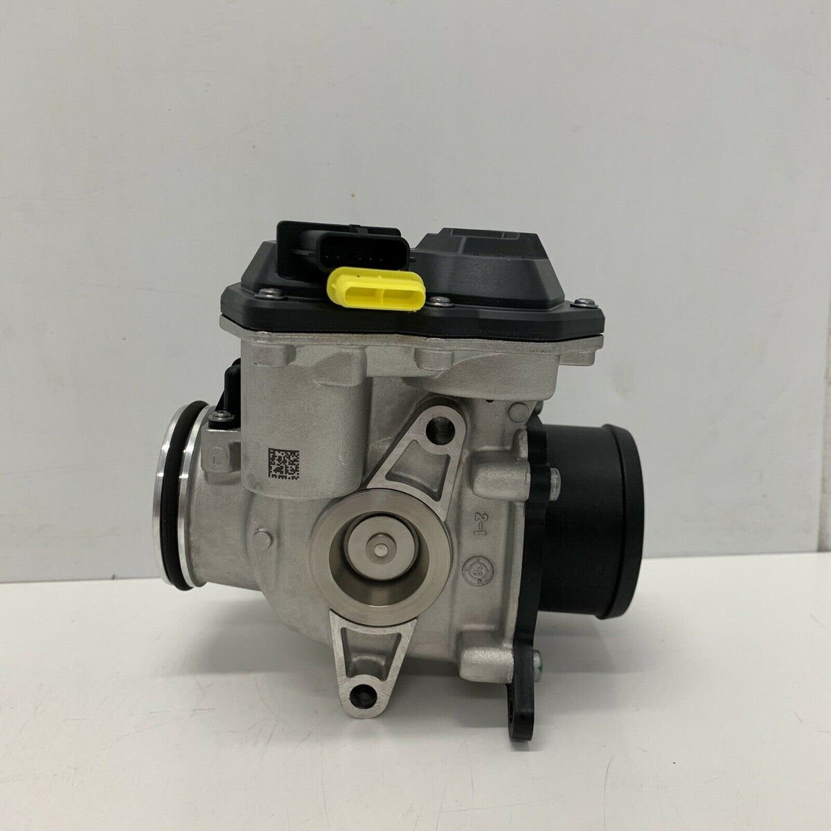 LR097167 - EGR VALFİ SAĞ 2.0L (SPORT/VELAR) - Land Rover