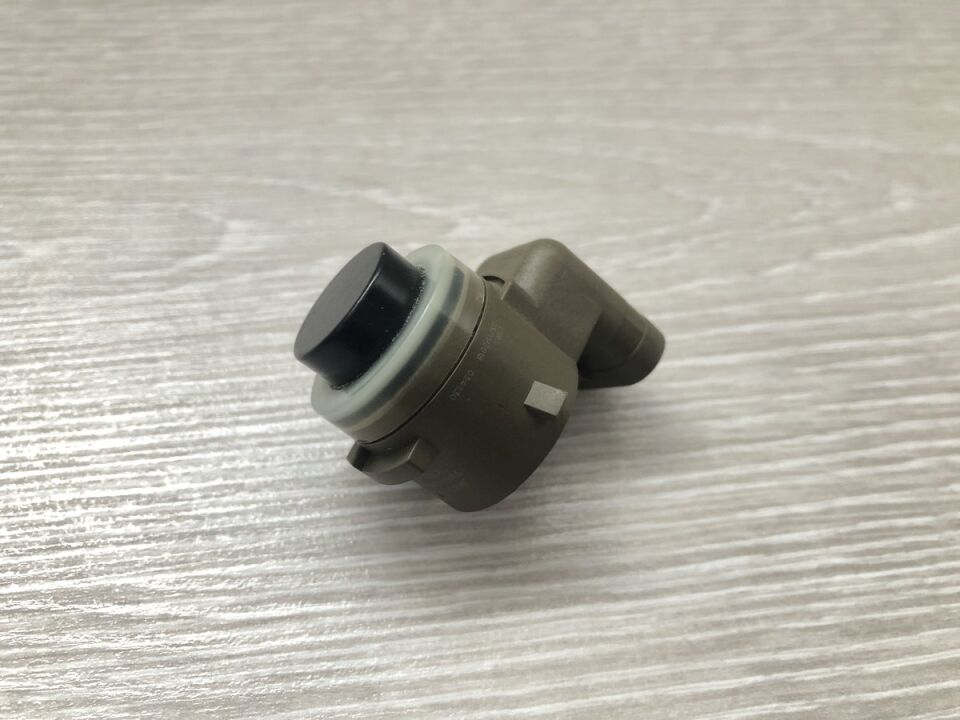 LR100225 - ÖN PARK SENSÖRÜ İÇ (VELAR) - Land Rover