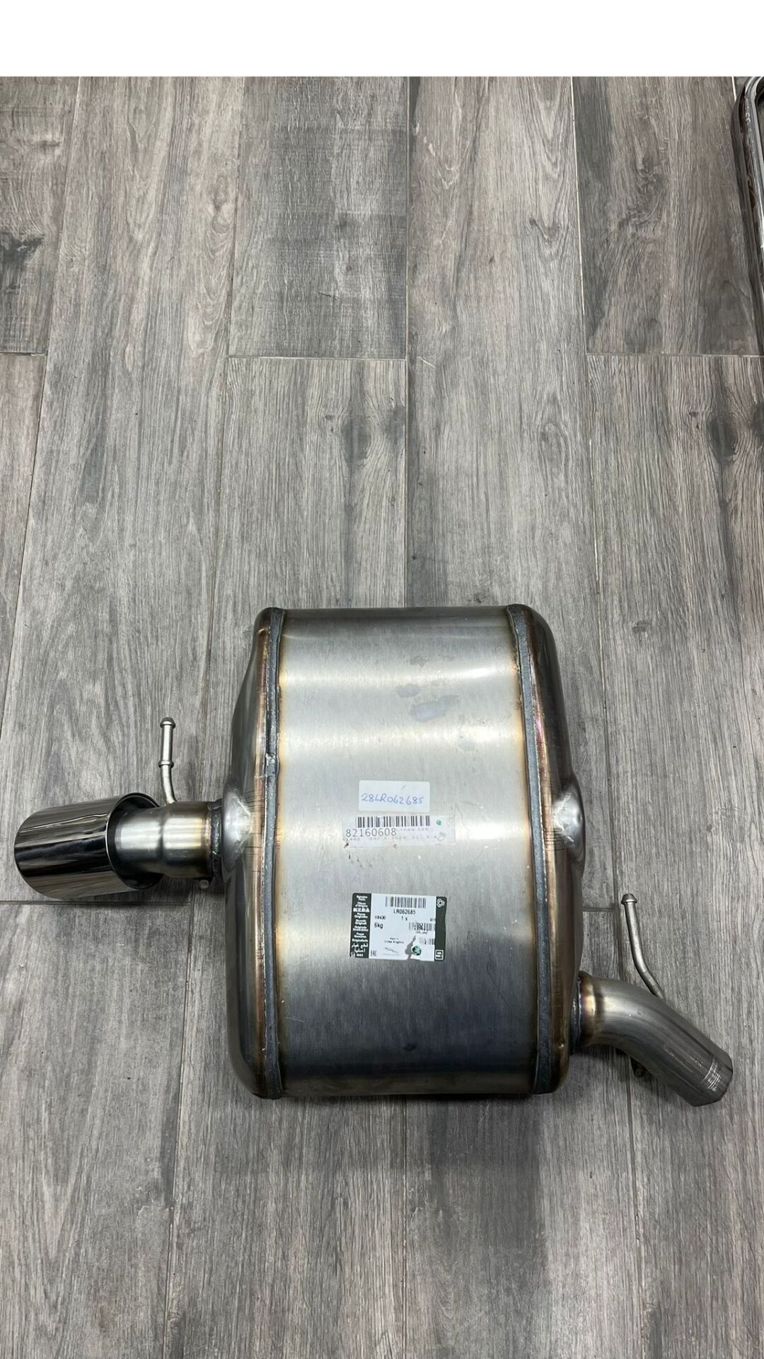 LR062685 - ARKA SUSTURUCU SOL (RRS 2014) - Land Rover